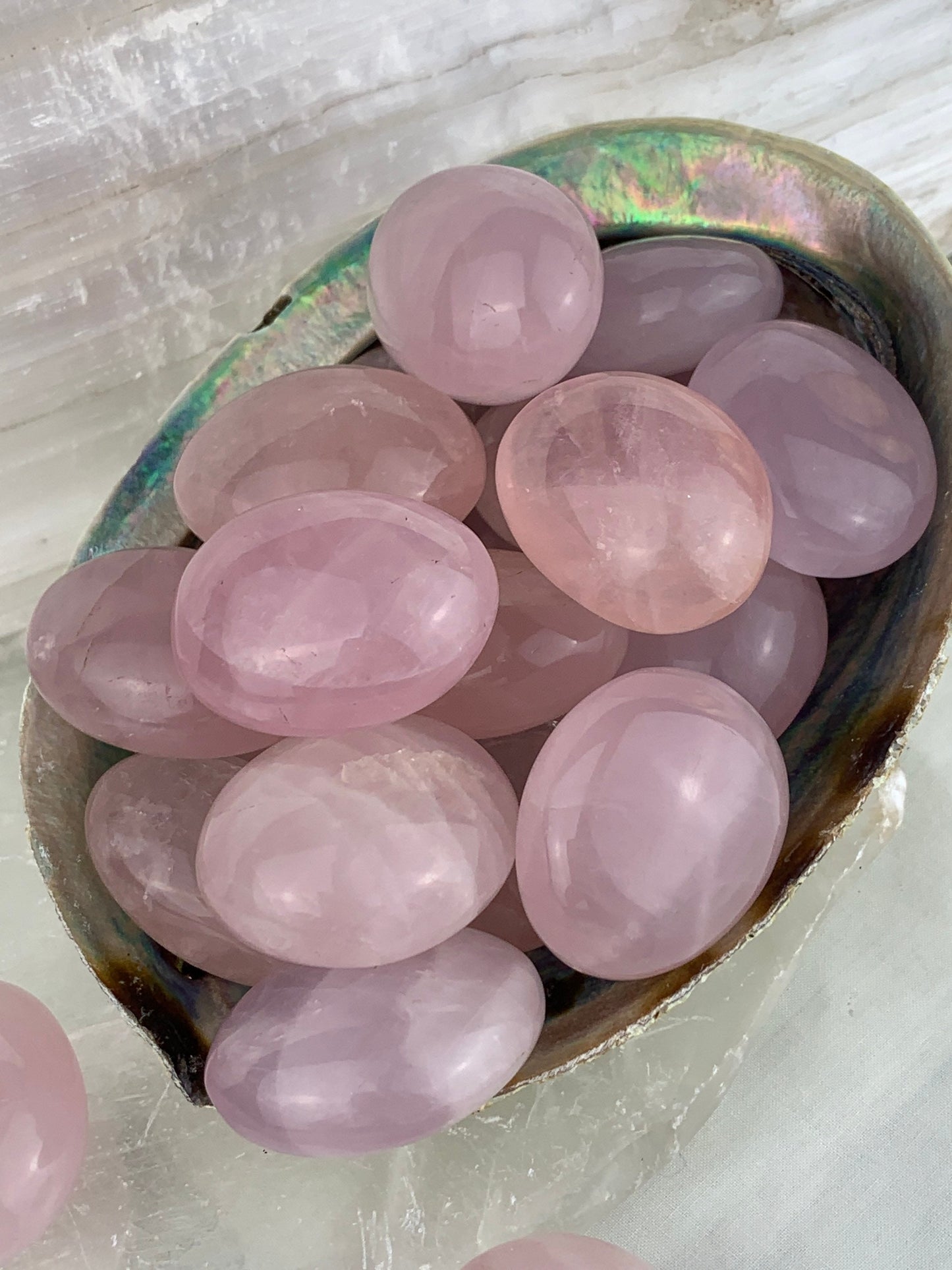 Rose Quartz Palm Stone Gallet - Tumbled, Polished Crystal