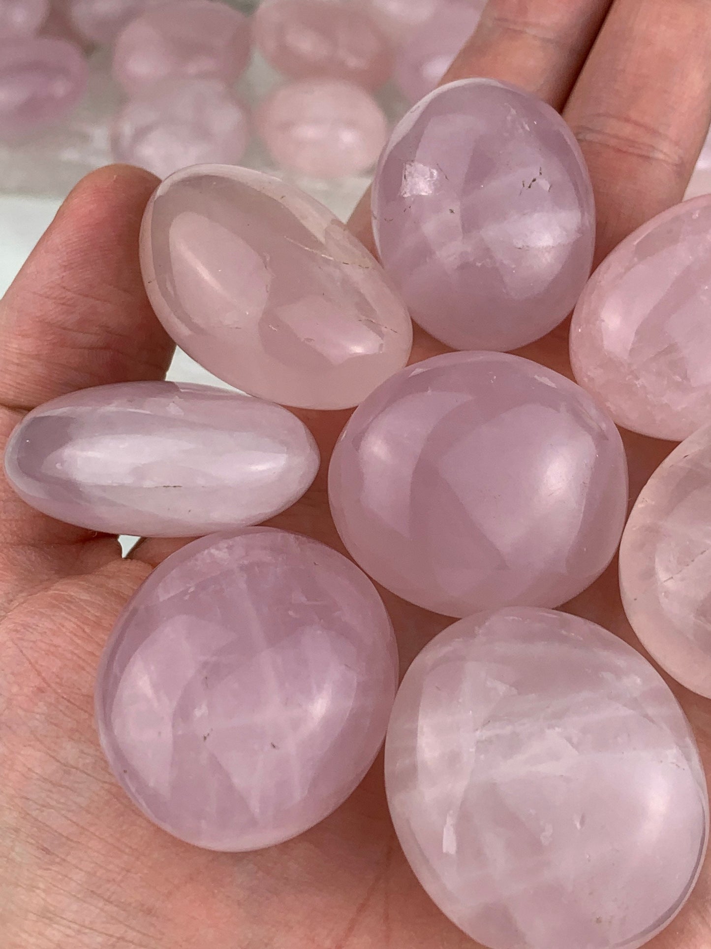 Rose Quartz Palm Stone Gallet - Tumbled, Polished Crystal