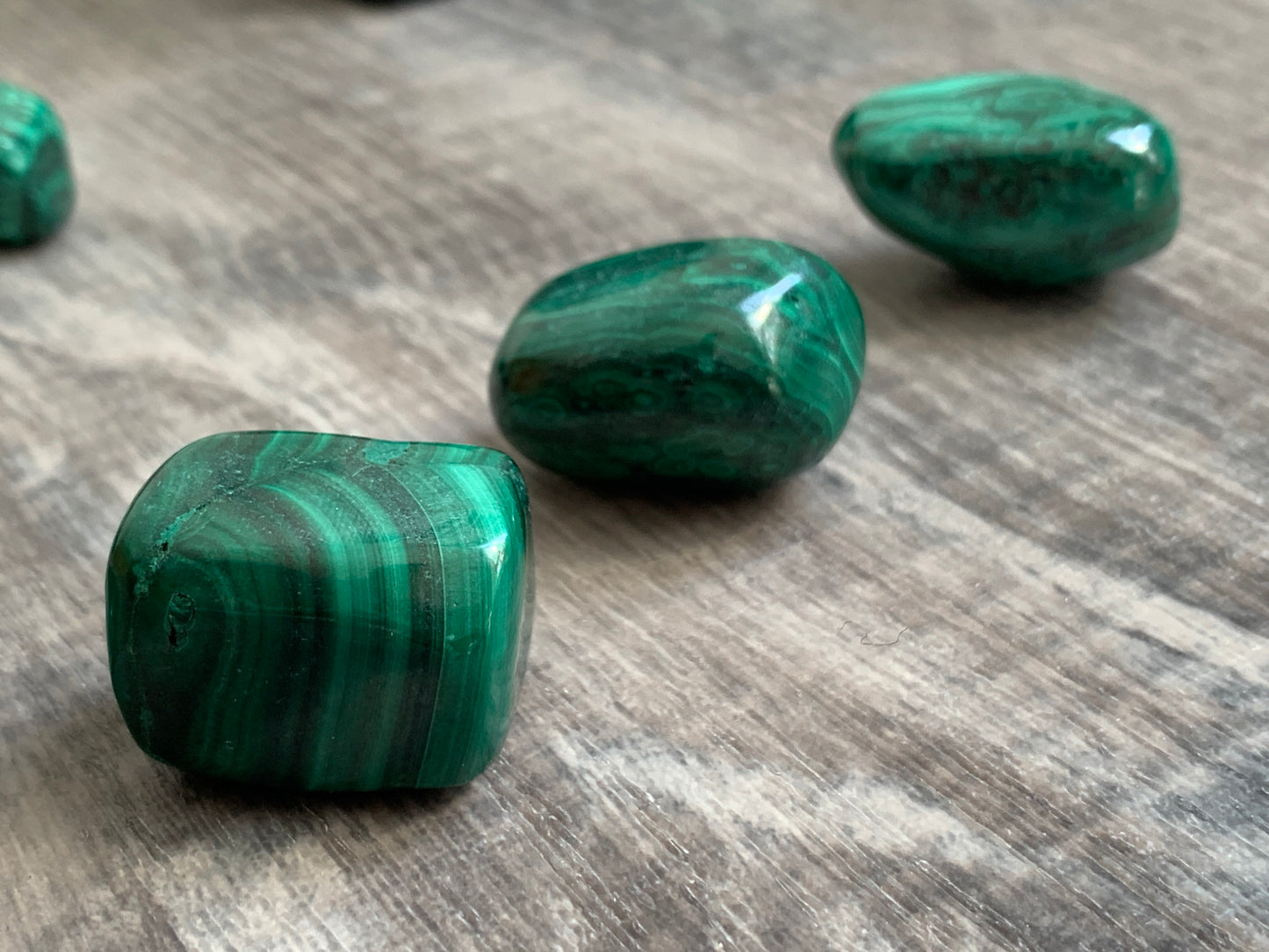MALACHITE XL Tumbled Stone - Polished Crystal, Home Decor, Spiritual, Energy Healing, Gift - Detox