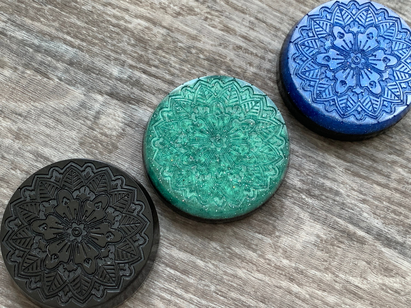 Orgonite® CHAKRA FLOWER - 5G Pocket Protector - Emf Shield - Orgone Generator®