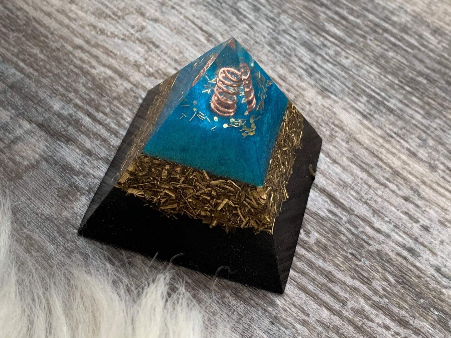 Blue Flame Energy Ray Orgonite Pyramid