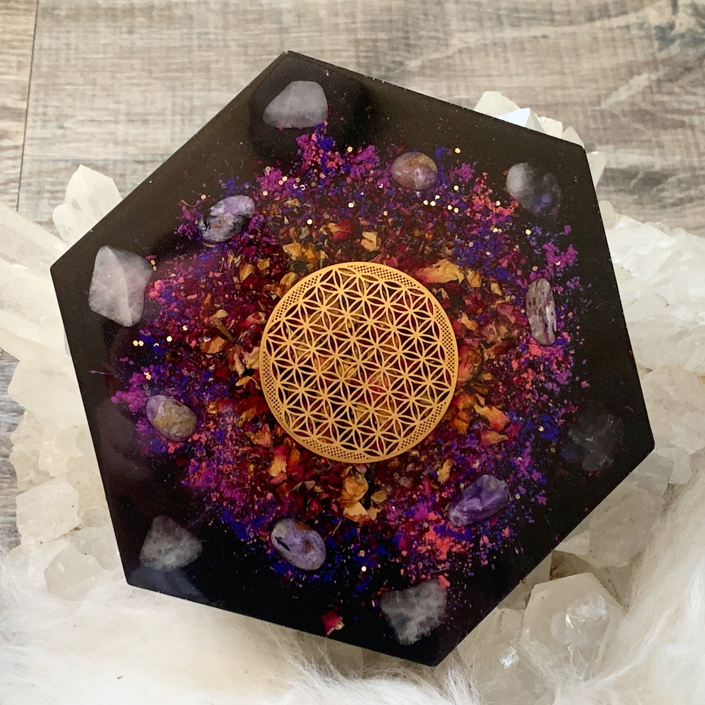 Orgonite® Charging Plate - Rose Petals - Rose Quartz Crystal - Charoite - Flower of Life  - EMF 5G Protection - Sacred Geometry